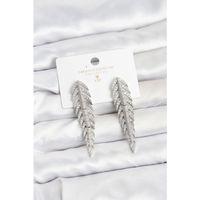 Pirinç Gümüş Renk Balık Sırtı Model Zirkon Taşlı Kadın Küpe