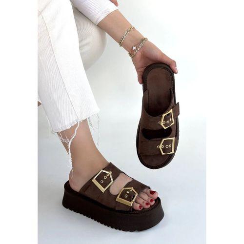 Coer Kahverengi Süet Çift Tokalı Terlik