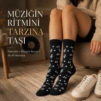 Kadın Müzik Notalı Soket Çorap 36-40 | Pamuklu Dikişsiz Burun Siyah Beyaz Uzun Konç