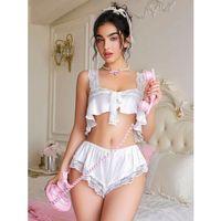 Beyaz Dantel İşlemeli Sütyenli Saten Şortlu Takım