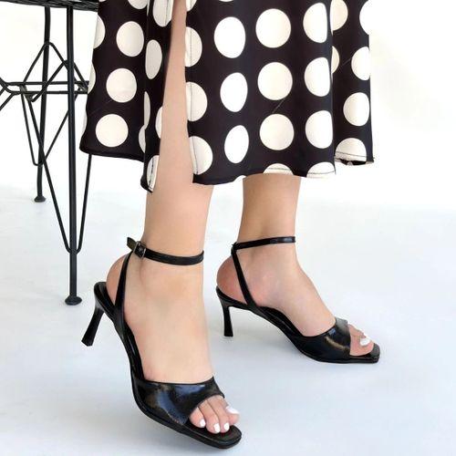 Lenya Siyah Rugan Topuklu Ayakkabı