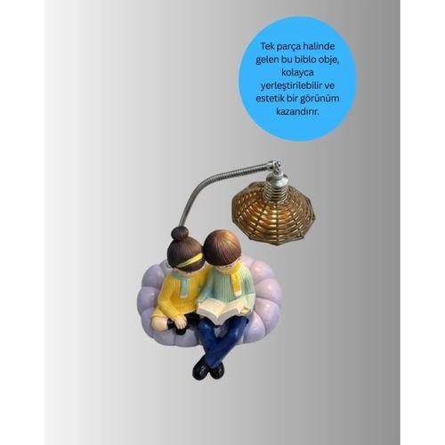 Kitap Okuyan Çift Figürlü Gece Lambası Romantik Dekoratif Masa Lambası