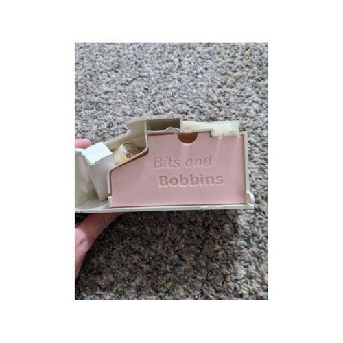 Aksesuar Tepsisi Kapağı Brother LS 2125 Dikiş Makinesi (Bu ürün Sadece Plastik parçadır - Almadan Önce Soru Sorabilirsiniz)