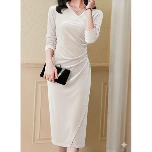 Kadın Uzun Kollu Kruvaze Yakalı Yandan Büzgülü önden çapraz Detaylı Midi Kadife Elbise