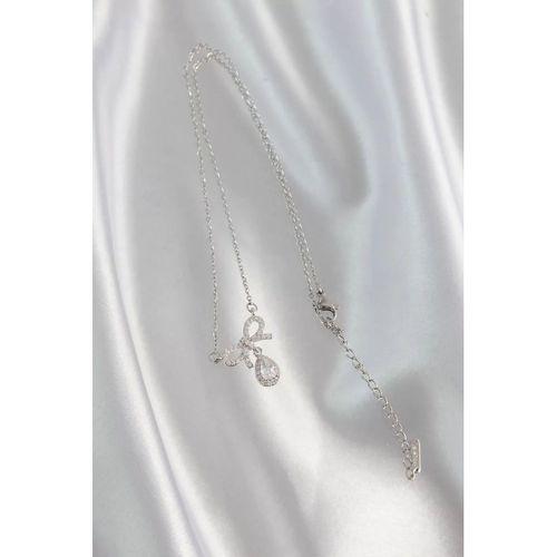 316L Çelik Gümüş Renk Zirkon Taşlı Fiyonk Detay Damla Kolye - TJ-BKO8922