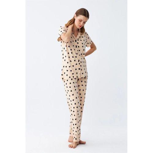 Kadın Krem Rengi Kalp Desenli Önden Düğmeli Pijama Takımı
