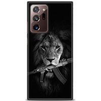 Samsung Galaxy Note 20 Kılıf HD Baskılı Kılıf - Tüfek ve Aslan + Tam Ekran Koruyucu