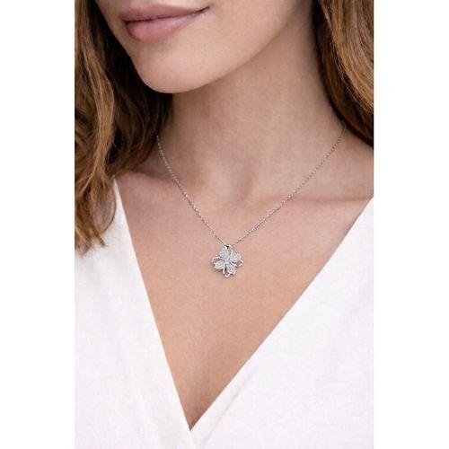 Gümüş Dört Yapraklı Yonca Kadın Kolye
