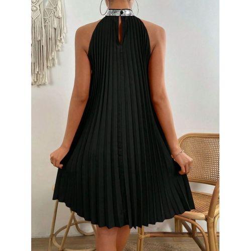 Kadın Balıkçı Yaka Omuzlardan Açık Pılelı Kısa Janjan Krep Elbise