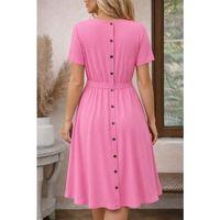 Kadın Kısa Kollu Yuvarlak Yaka Arkadan Düğmeli Viskon Midi Elbise