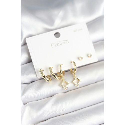 Pirinç Gold Renk 925 Ayar Gümüş Çivili Kadın Küpe Seti