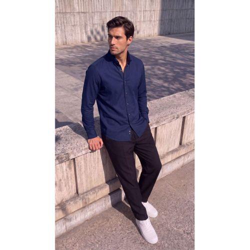 Erkek Standart Kesim Gabardin Kumaş Uzun Kollu Gömlek