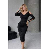 Kadın Omuzlardan Açık Uzun Kollu Taşlı Degaje Yakalı Sandy Midi Elbise