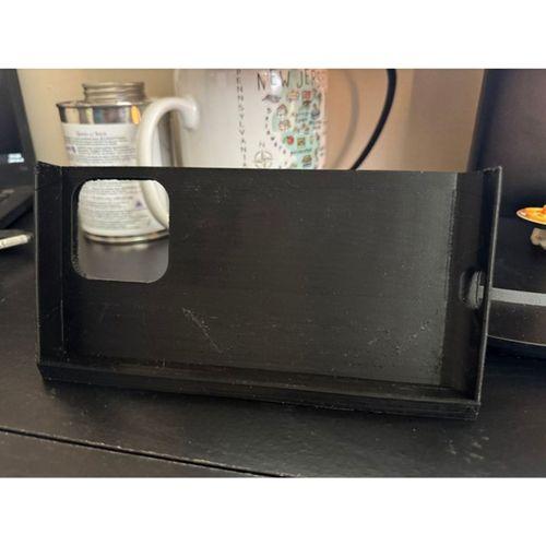 iPhone 15 Pro Max Beşik Standı (Bu ürün Sadece Plastik parçadır - Almadan Önce Soru Sorabilirsiniz)