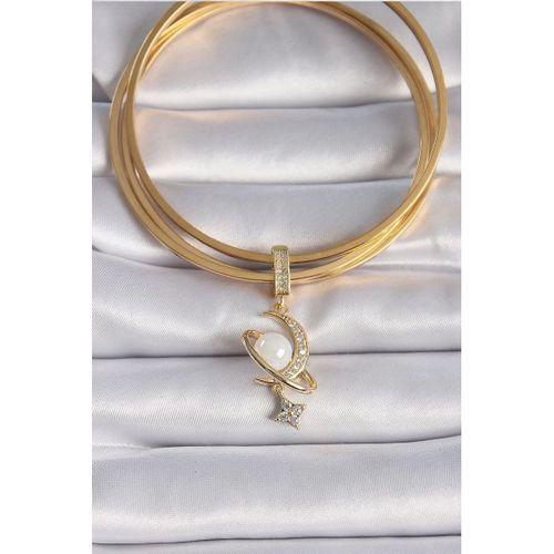 pilelistore Pirinç Gold Renk Zirkon Taş Detaylı Hilal Model Sallantı İncili Ajda Charm - TJ-BC1012