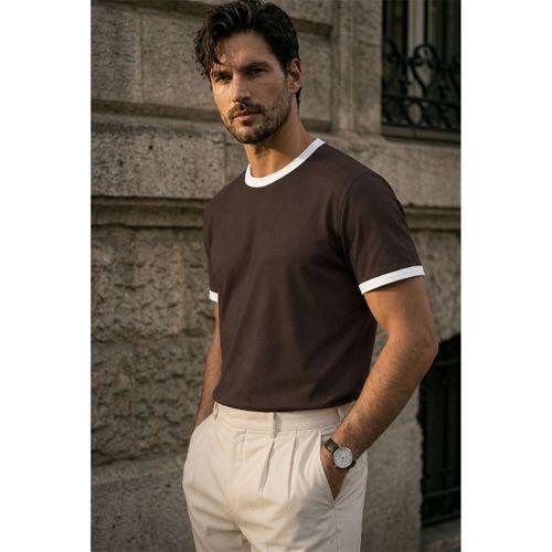 Capra Yaka Kol Biyeli Basic Pamuk Likralı İki İplik Erkek T-Shirt - Kahve
