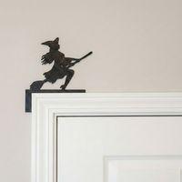 Cadı Figürlü Kapı Köşe Dekoru