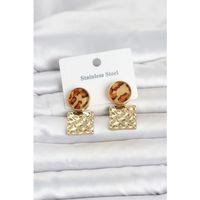 316L Çelik Gold Renk Leopar Desenli Plaka Model Kadın Küpe