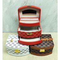 Makyaj Ve Takı Kutusu