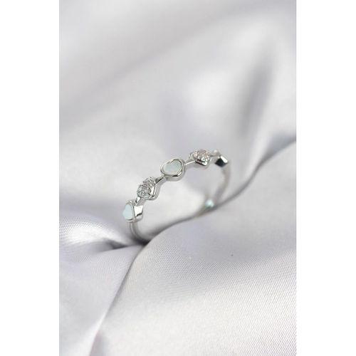 Gümüş Renk Minimal Kalp Model Zirkon Taşlı Pirinç Kadın Yüzük