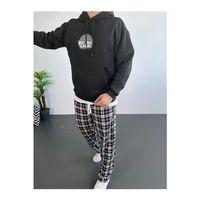 Erkek Oversize Üç İplik Kapüşonlu Sweatshirt – Siyah Sırt Ve Ön Baskılı, Kanguru Cepli, Rahat Kalıp, İçi Pamuklu ModeL-Siyah