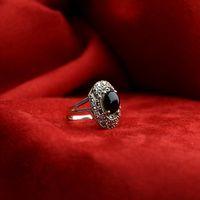 Gümüş Oval Model Oltu Taşı Kaşlı Kadın Yüzük