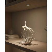 3d El Üzerinde İnsan Figürü Beyaz Minimal Masa Üstü Dekor