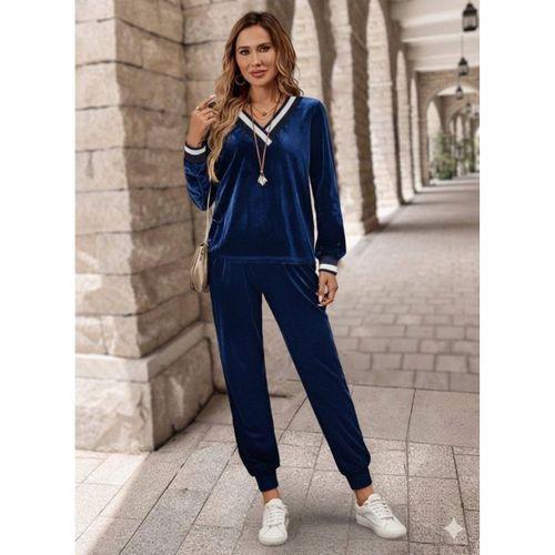 Kadın Uzun Kollu V Yaka Kadife Bluz Ve Pantolon Ikili Takım