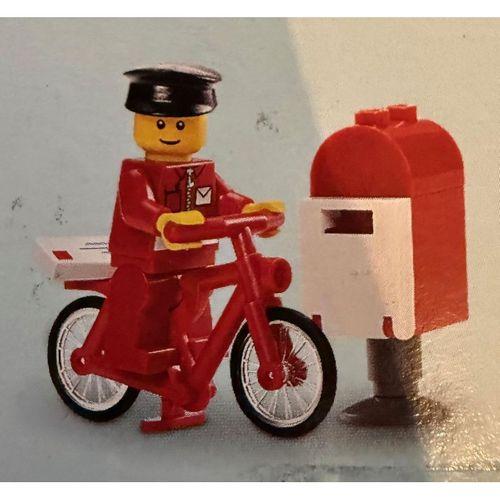 Lego Minifigür Post Office White Envelope and Stripe, Red Legs, Black Hat, Black Eyebrows post010a