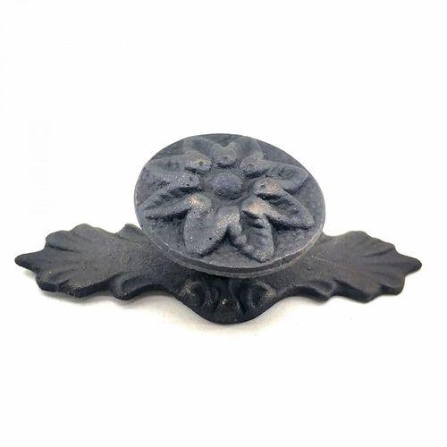 Antika Tarz Dekoratif Pirinç Çiçek Düğme - 29x70 Mm, Oksit