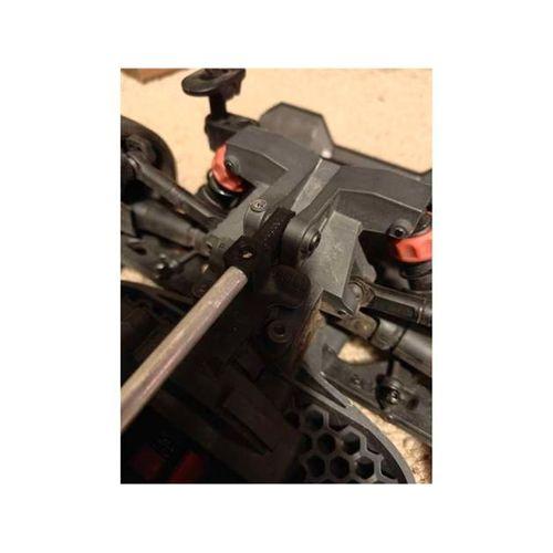 1/8 Infraction & Vorteks Şasi Destek (Bu ürün Sadece Plastik parçadır - Almadan Önce Soru Sorabilirsiniz)