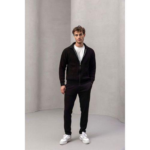Coppola Fermuarlı Polo Yaka Triko Hırka Siyah - Wenders Bisiklet Yaka Sweatshirt Beyaz - Bezayağı Kumaş Pantolon Siyah