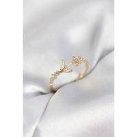 Çiçek Model Zirkon Taşlı Gold Renk Kadın Yüzük