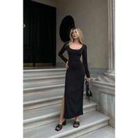 Kadın Kırmızı Yarım Balıkçı Tek Taraf Yırtmaçlı Uzun Kol Elbise