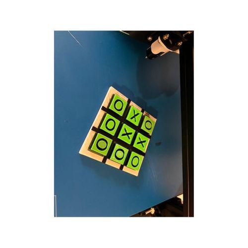 Tic Tac Toe (Bu ürün Sadece Plastik parçadır - Almadan Önce Soru Sorabilirsiniz)