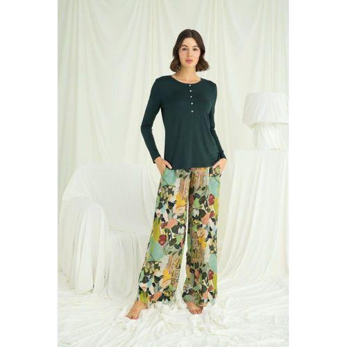 Çiçek Ve Yaprak Desenli Pijama Takımı