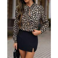 Kadın Uzun Kollu Yakadan Bağcıklı Leopar Desenli Süprem Bluz