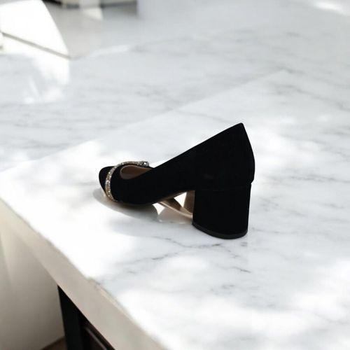 Fiyra 7034 Siyah Süet Taşlı 5 cm Kalın Kare Bayan Topuklu Ayakkabı