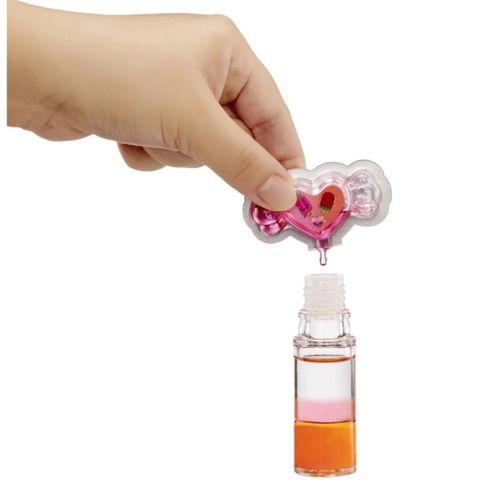 Poppy Melonberry Bebeği ve Dudak Parlatıcısı Gizemli Renk Serisi