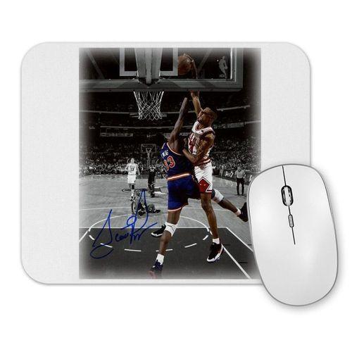 Pippen Dunk On Ewing Mouse Pad