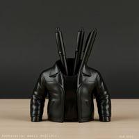 Siyah Ceket Tasarımlı Kalemlik Masaüstü Plastik Düzenleyici