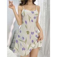 Kadın Beyaz Çiçekli Desenli Askılı Gecelik 5109