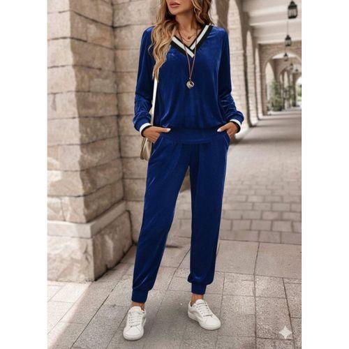 Kadın Uzun Kollu V Yaka Kadife Bluz Ve Pantolon Ikili Takım