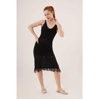 Ajurlu V Yaka Püskül Detaylı Siyah Elbise