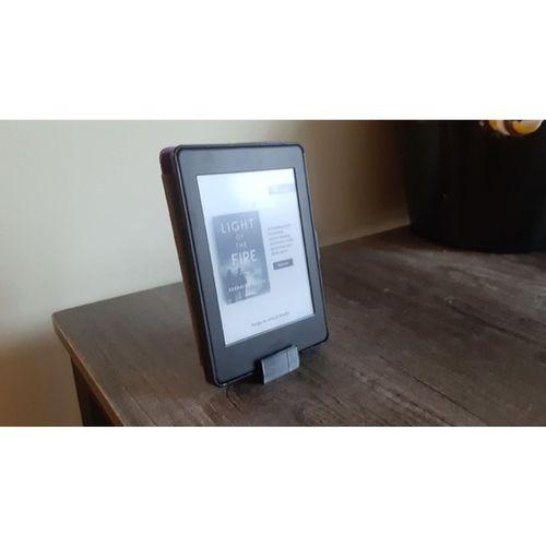 Kindle Standı (Bu ürün Sadece Plastik parçadır - Almadan Önce Soru Sorabilirsiniz)