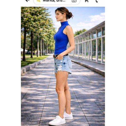 ALEXANDERGARDI Dik Yaka Kolsuz Kadın Bluz