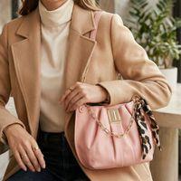 Leopar Desenli Fular Detaylı Pudra Pembesi Çanta