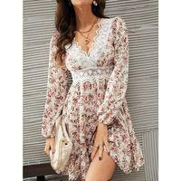 Kadın Uzun Kollu Dantel V Yakalı Mini Desenli Süprem Elbise