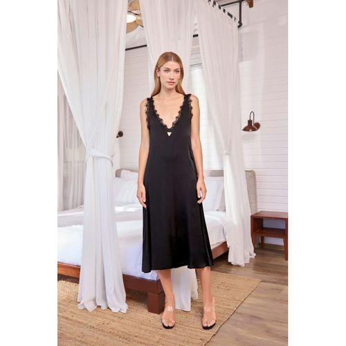 Göğüs Ve Sırt Dekolteli Dantelli Saten Gecelik