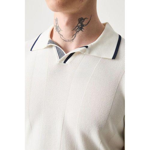 Yakası Şeritli Viskon Polo Yaka Triko Erkek T-Shirt - Ekru